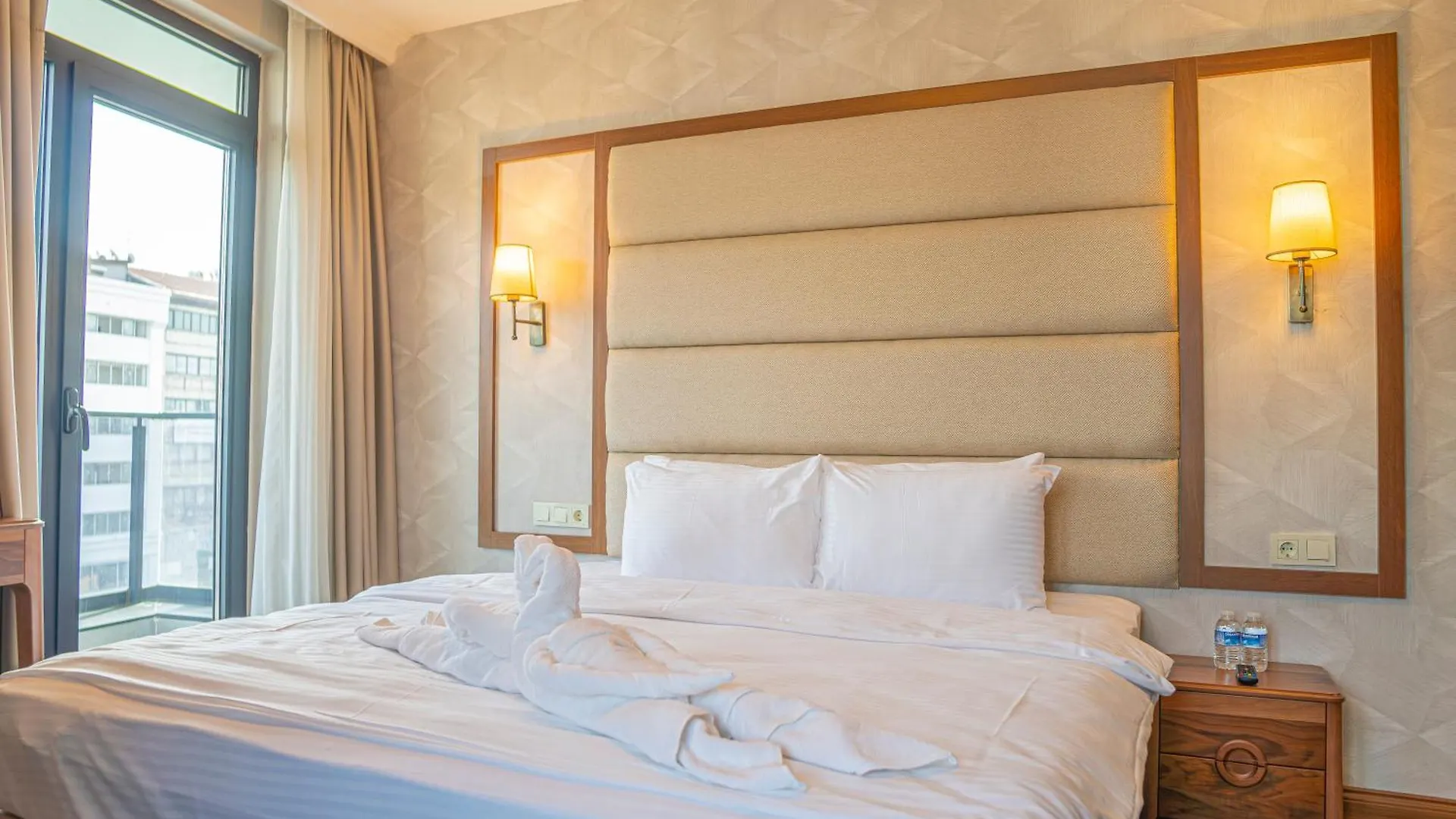 Istanbul Midpoint Hotel 4*,