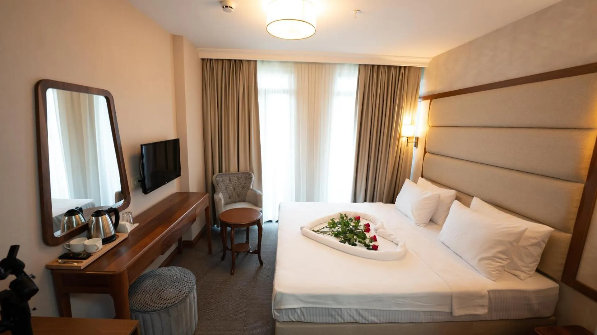 Istanbul Midpoint Hotel 4*,  Turcja