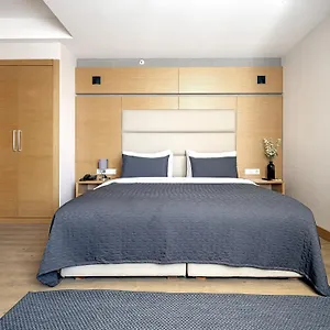 4* Hotell Merlin
