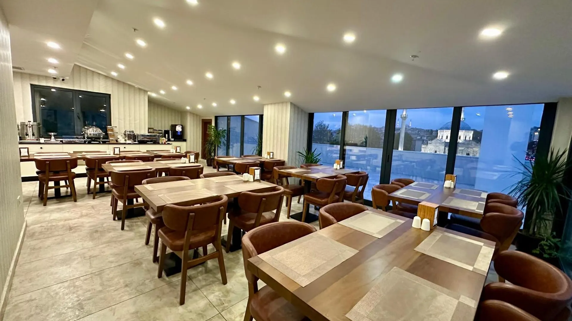 Istanbul Midpoint Hotel