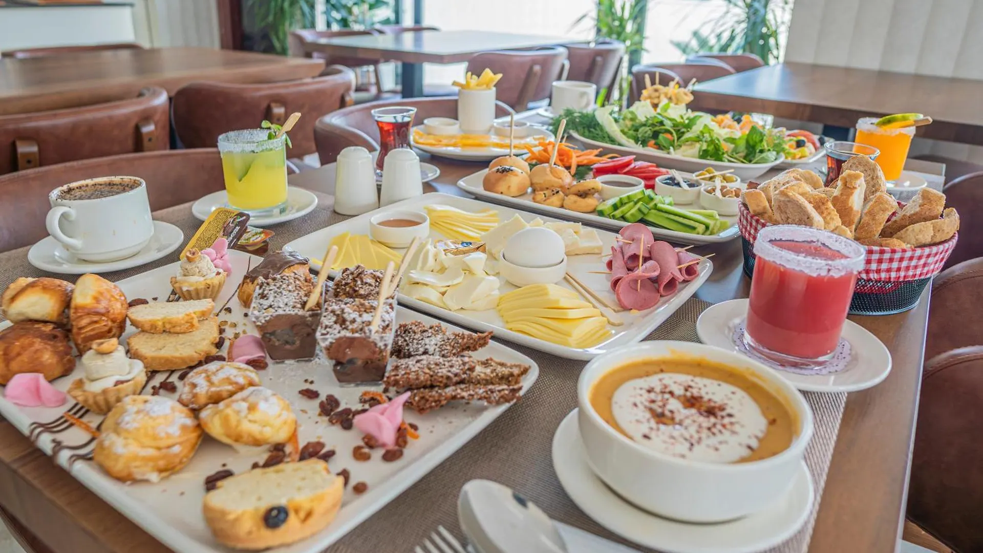 Istanbul Midpoint Hotel 4*,  Turkey