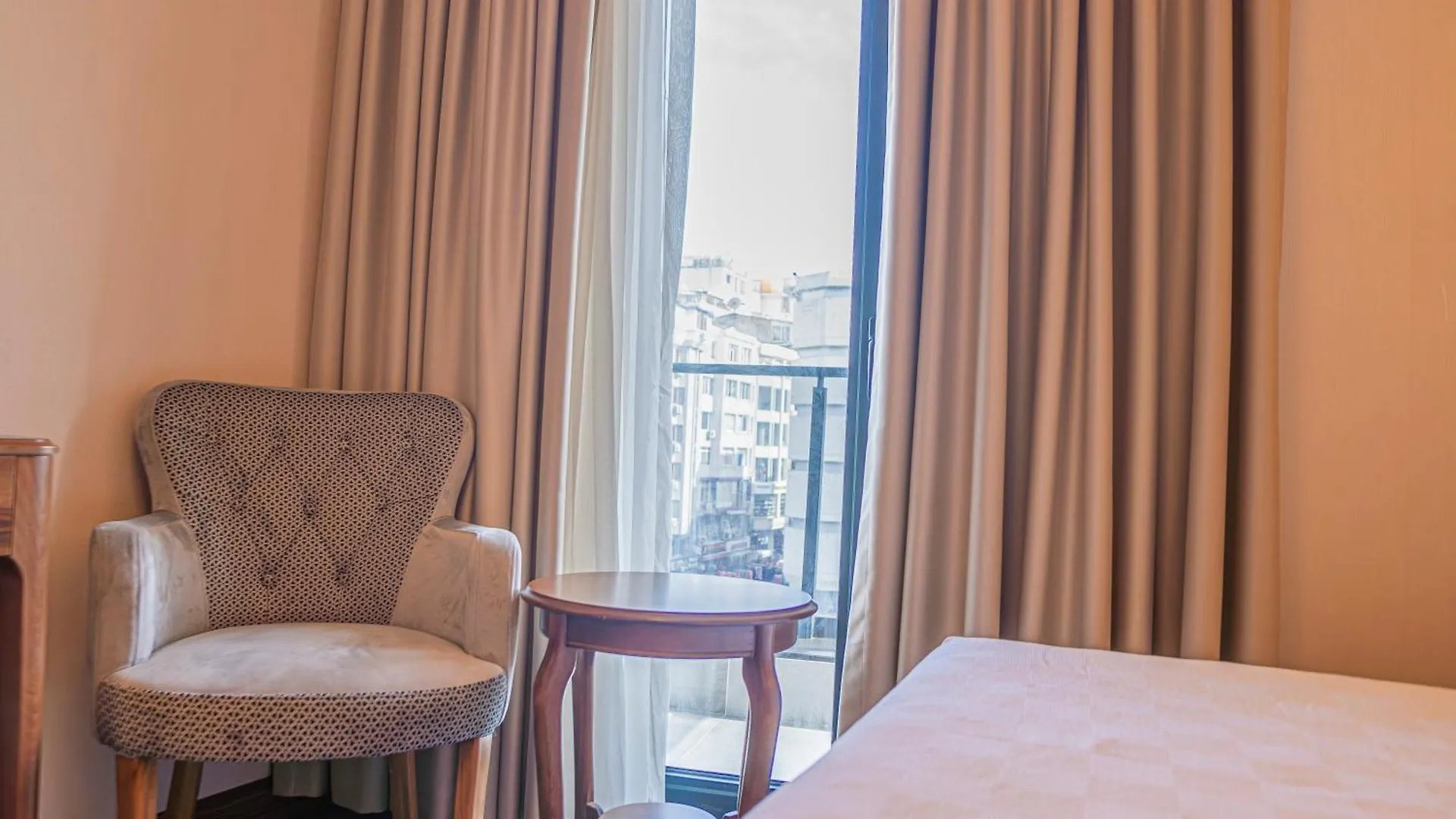 Istanbul Midpoint Hotel